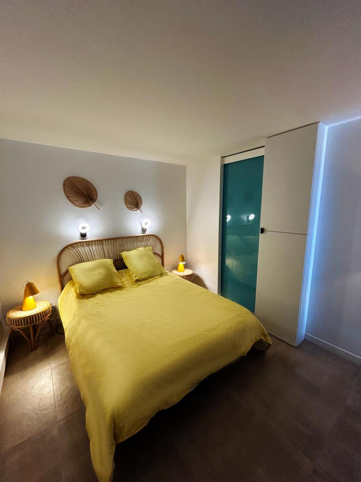 Horizon Bleu Bandol : Appartement Pieds Dans L'Eau Екстер'єр фото